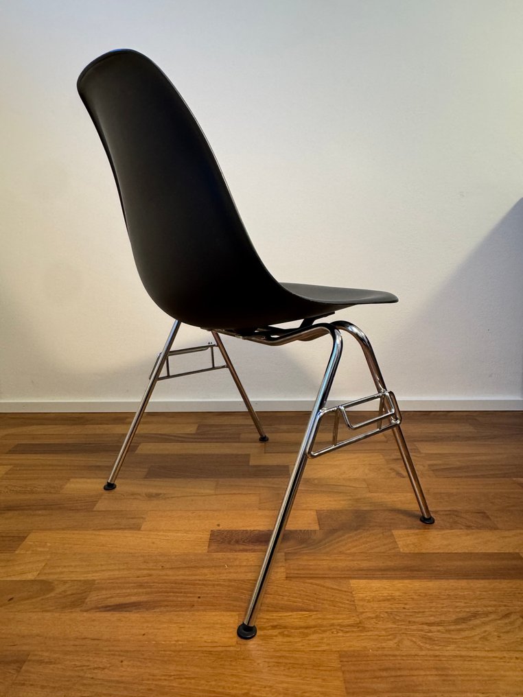 Vitra - Charles Eames - Stol - DSS - Polypropylen #2.1