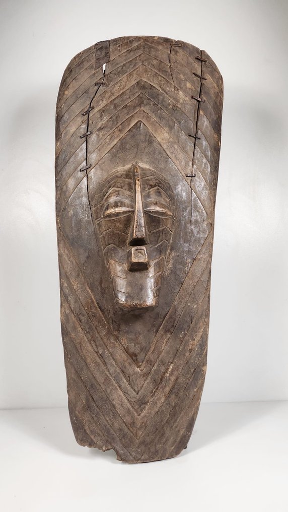 Puukilpi - Songye - Kongo RDC  (Ei pohjahintaa) #1.0