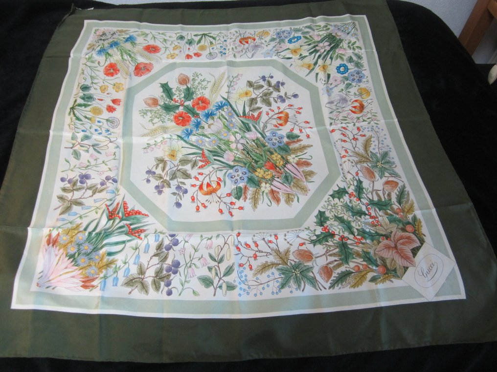 Gucci - 印图开司米围巾 #1.0