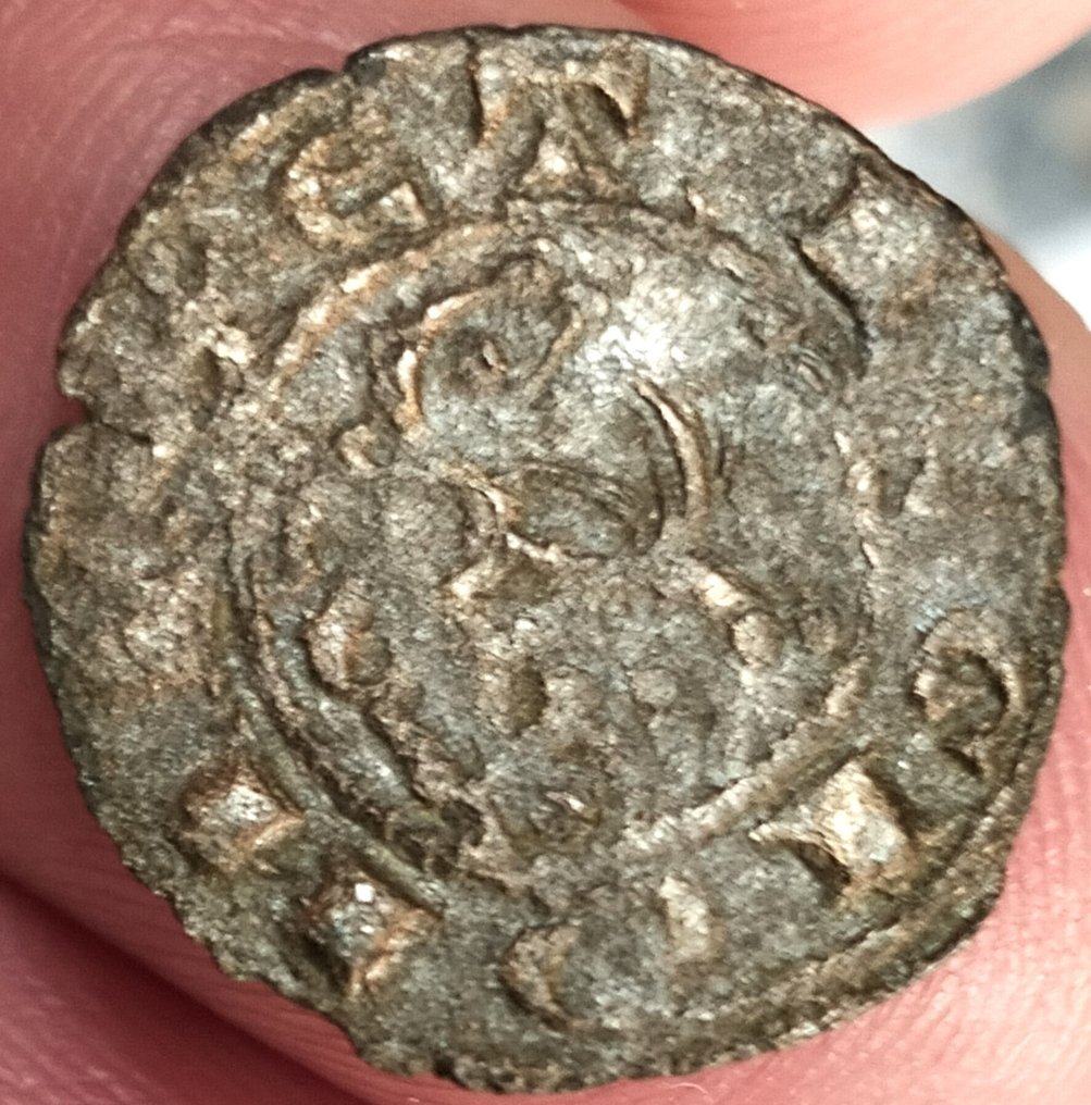 Portugalia. D. Fernando I (1367-1383). 1/2 Tornês Atípico de Miranda? - Não Catalogado - Variante da 55.01 - Anverso sem Escudo - ÚNICA? - ND - Bolhão #3.2