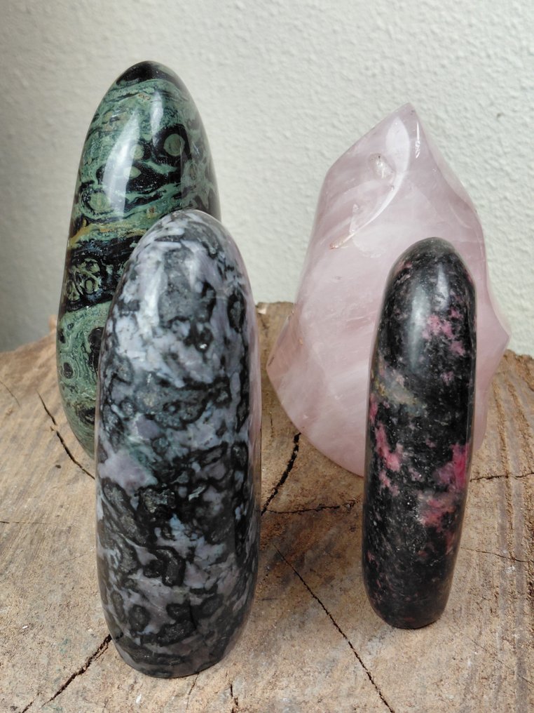 Collection of polished gemstones - Rhodonite, Kambaba Jasper, Rose Quartz & Merlinite- 2.3 kg #1.0