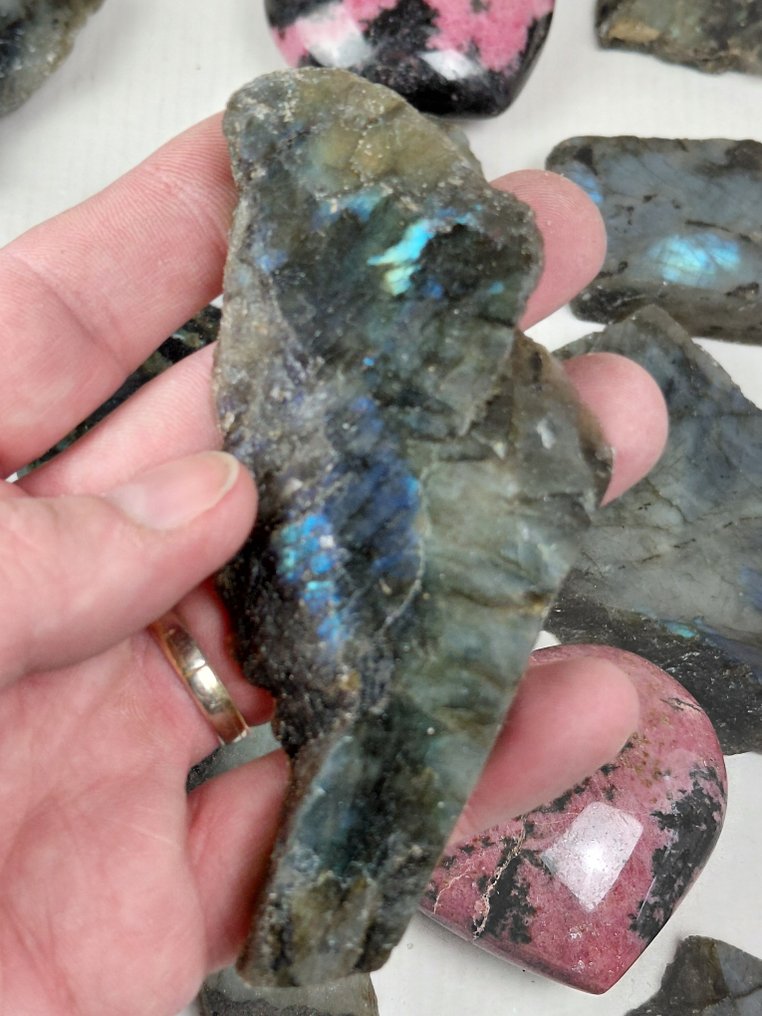 Incastonature di Labradorite e cuori di pietre preziose spesse di Calcite Blu e Rhodonite- 2 kg #4.3