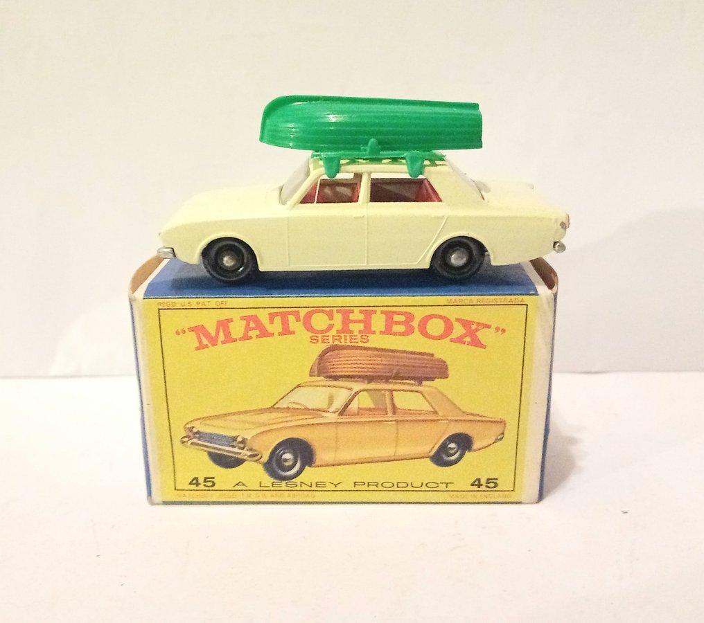 Matchbox 1:64 - Model car - Matchbox Series Lesney 45 Ford Corsair With Boat, Boxed #1.0