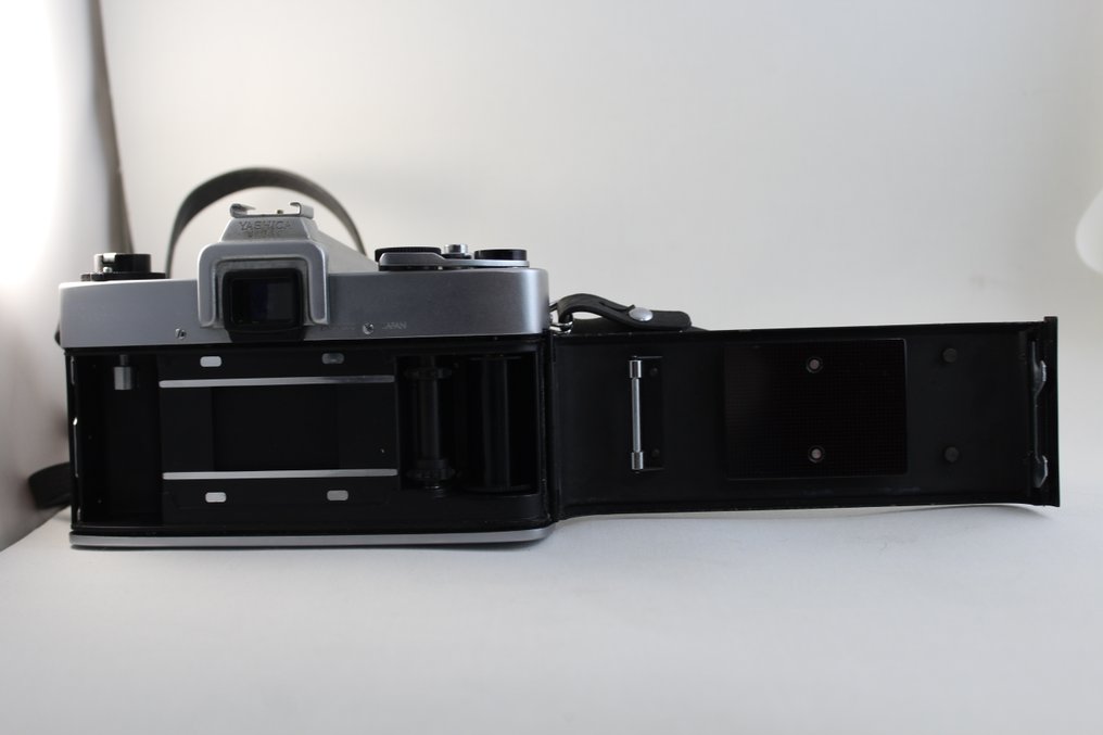 Yashica J-5 + Yashinon 1,8/5,5cm - M42 | Analogt kamera #4.3