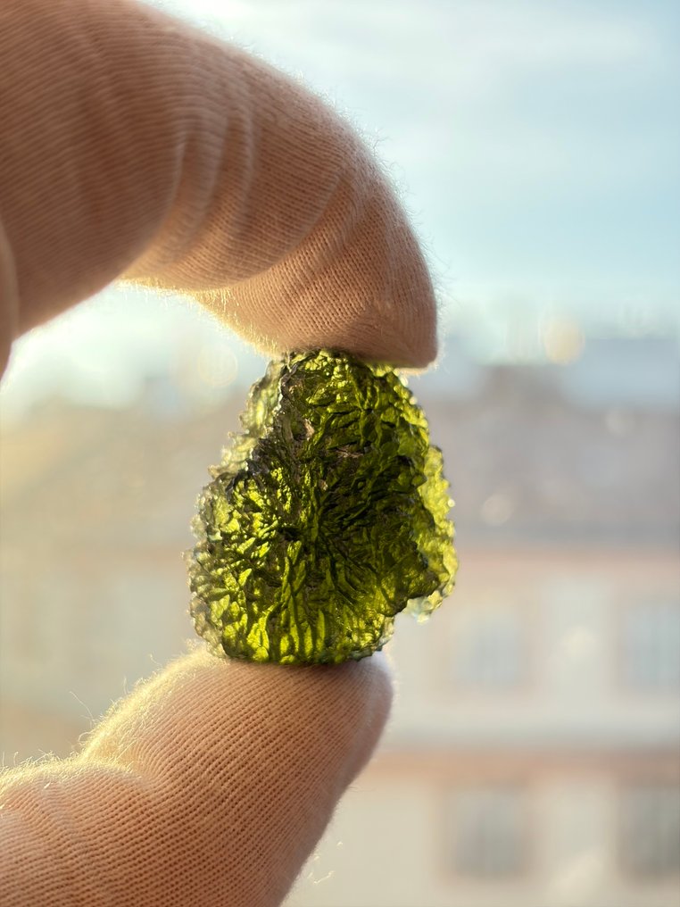 Moldavite Tectite - Altezza: 33 mm - Larghezza: 25 mm- 17 g - (1) #1.0