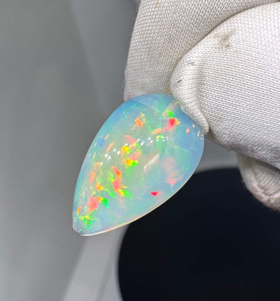 蛋白石 珠寶 - 高度: 28 mm - 闊度: 12.5 mm- 1.55 g - (1) #1.0