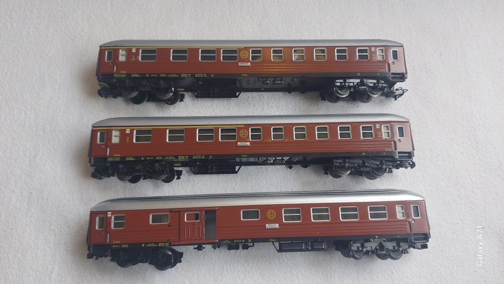 Märklin H0 - 4030/4031 - 模型客運火車 (3) - 两节客车和一节带行李区的客车。 - SJ #3.2