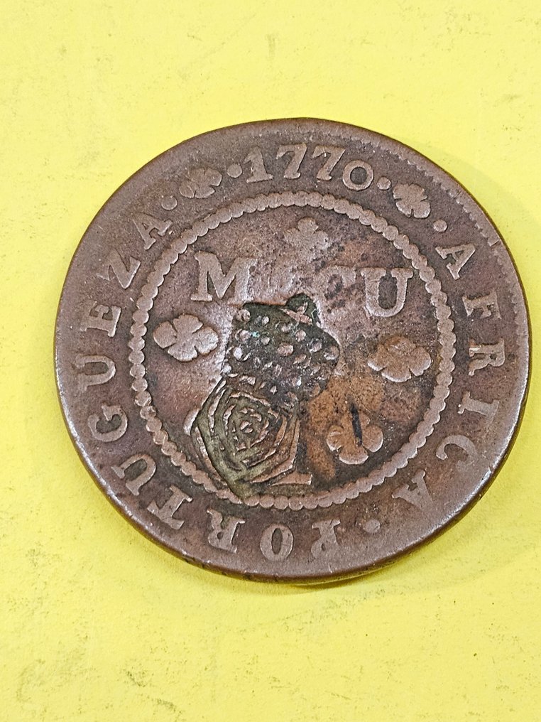 Angola. Lot 8 x Kwanzas 1975 + 2 Macutas 1770 (No Reserve Price) #2.1