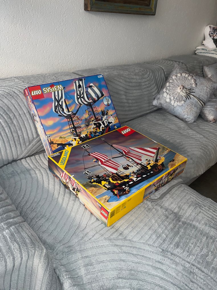 Lego Set - Pirates - Lego Pirates 6285 & 6289 (Barracuda & Red Bear Runner) #1.0