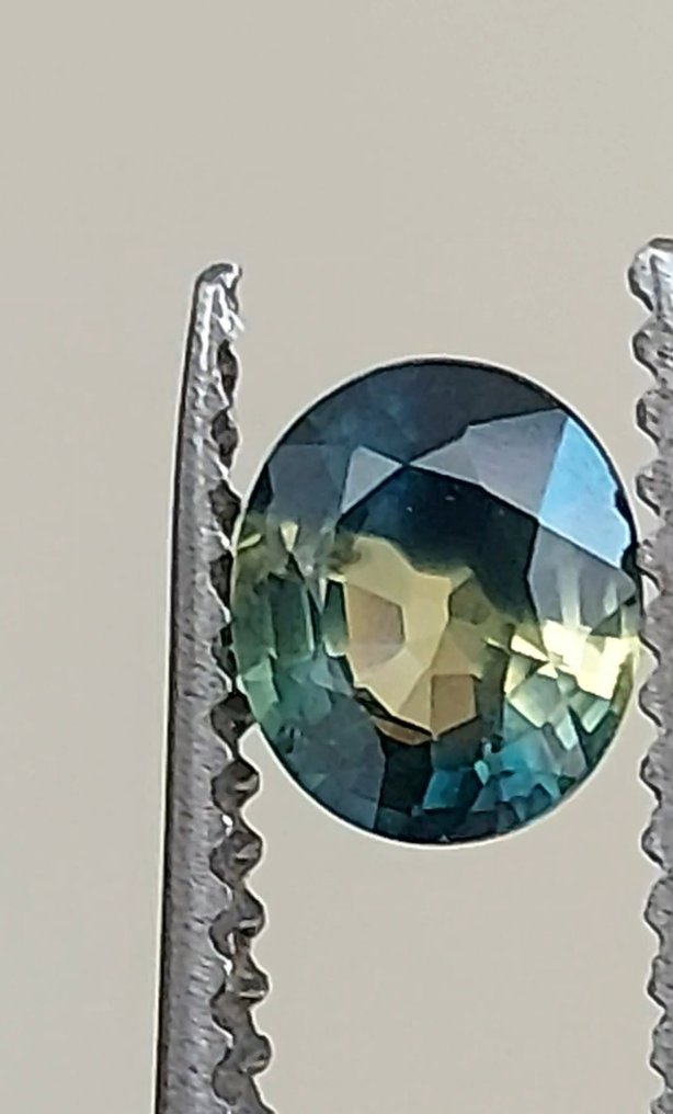 Sapphire  - 1.15 ct - Antwerp Laboratory for Gemstone Testing (ALGT) - Color Zoning #4.3