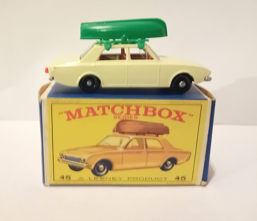 Matchbox 1:64 - Model car - Matchbox Series Lesney 45 Ford Corsair With Boat, Boxed #4.3
