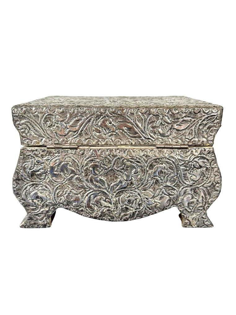 Sieradendoos - Hout, Zijde, Tin #3.2