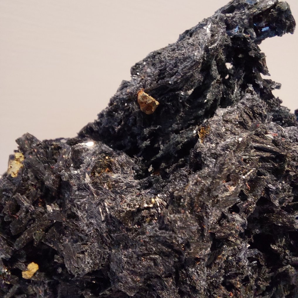 Glaucophane Crystals on matrix - Height: 13 cm - Width: 9 cm- 381 g - (1) #1.0