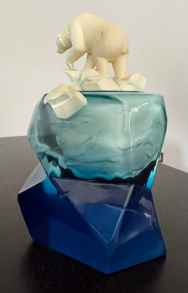 Kerby Rosanes (1991) - Global Warning #3.2