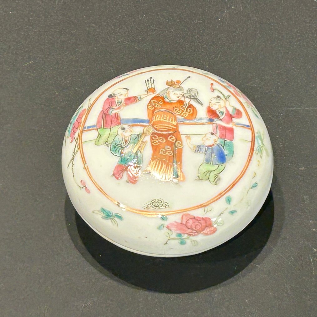 Caja - Porcelana - familie rose caja de polvo decorativa #1.0