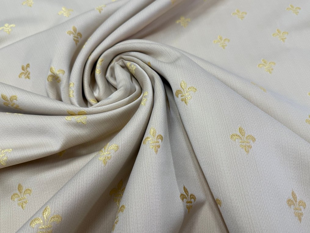 Eleganza Classica kankaassa jaquard. - Verhoilukangas - 2.5 m - 2.8 m #1.0