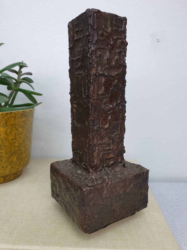 Partial: OZ - 花瓶  - 青銅色 - Kubistische Brutalist #3.2