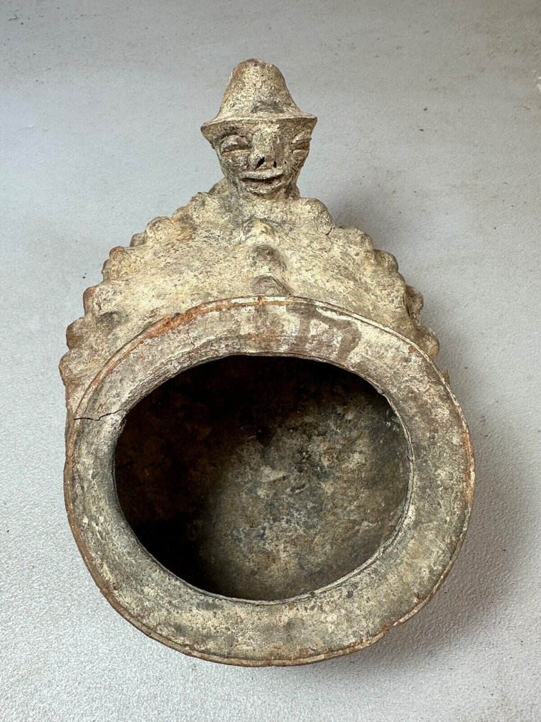 拟人化的祭祀陶器，伊博族伊齐族人民使用——尼日利亚  (沒有保留價) #1.0