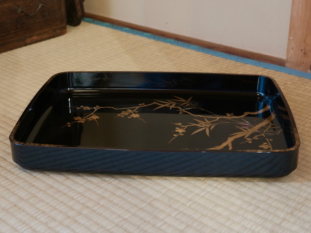 Tray - Lacquer Tray with Plum & Bamboo Maki-e and Raden Inlay - Wood, lacquer - Lacquer Tray #2.1