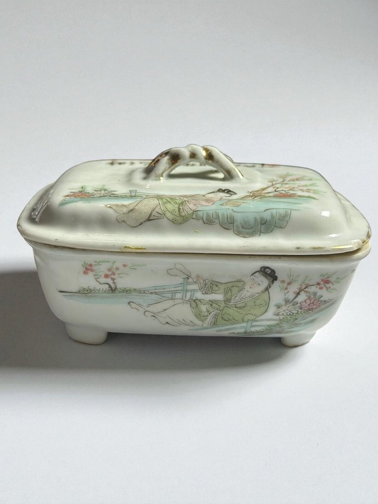 清朝19世纪家庭绿色系列中国瓷制老式肥皂盒 - 瓷器 - 中國 - 清朝（滿族中國）（1692-1911） #1.0