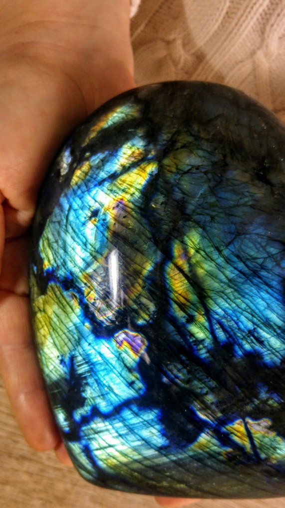 2,1 kg - Labradorite - Silver - Gold - Turquoise colour chameleon Heart - Height: 17 cm - Width: 17 cm- 2121 g #4.3