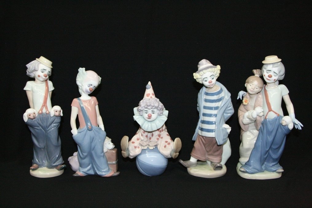 Lladró - Αγαλματίδιο - Clowns: "Little Traveler", "Destination Big Top", "Little Pals", "Having a Ball", and "Pals (5) - Πορσελάνη #1.0