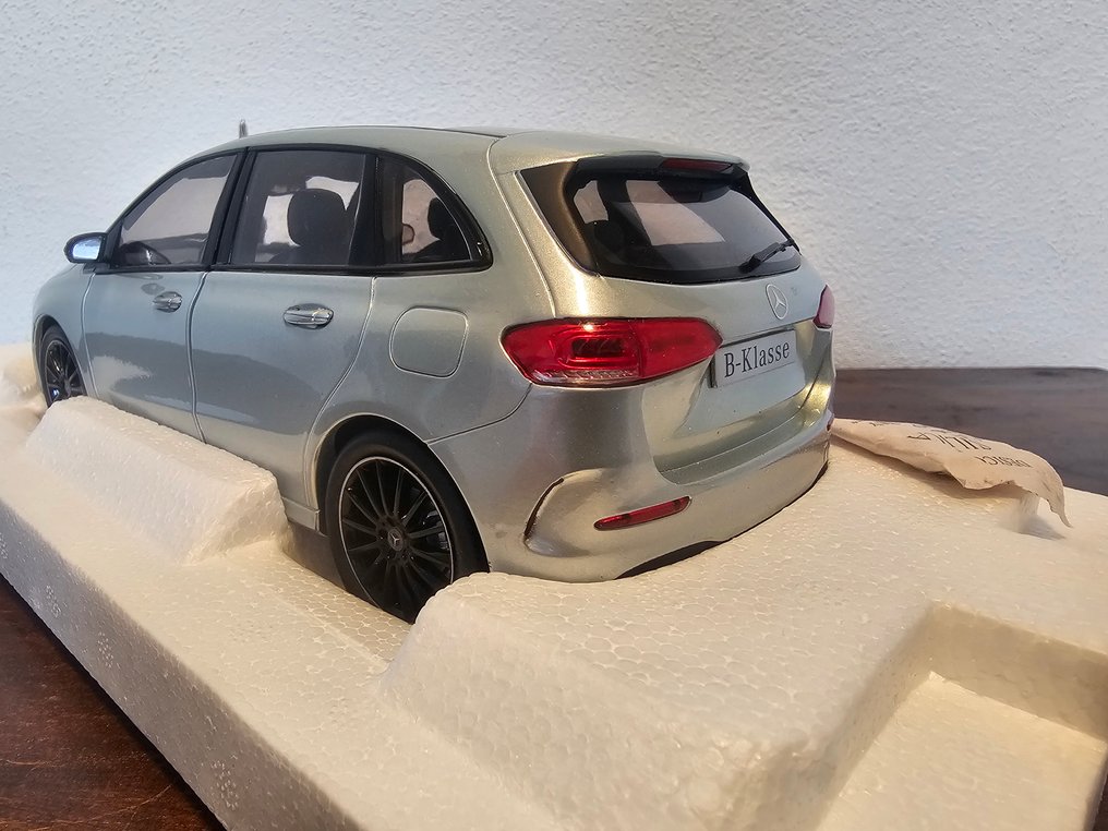 Z Models 1:18 - Model car - Mercedes B-Klasse #3.2