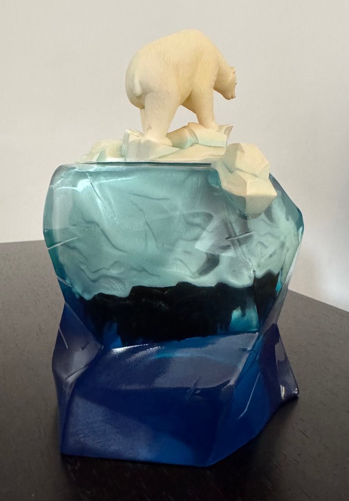 Kerby Rosanes (1991) - Global Warning #2.1