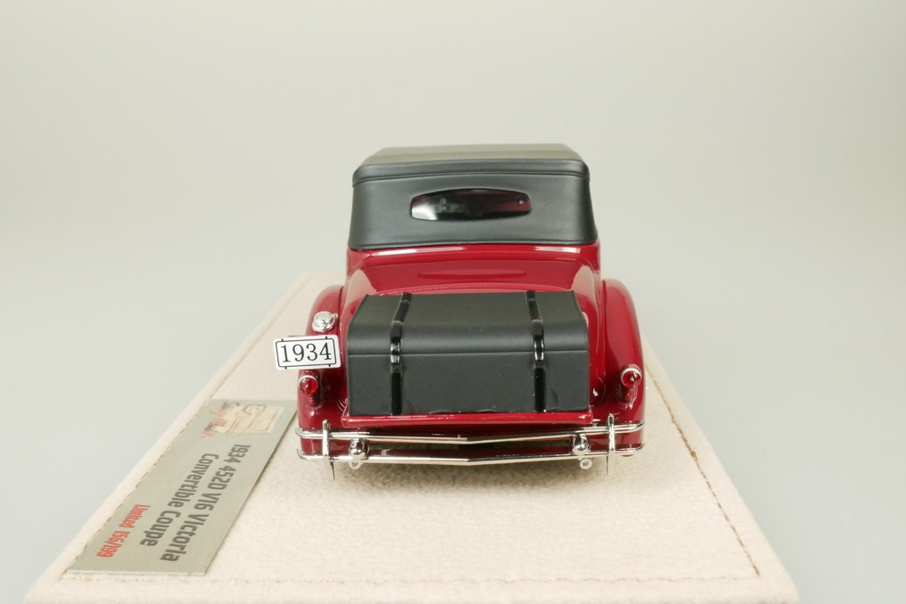Stamp 1:43 - Model car - Cadillac 452D V16 Victoria convertible coupe softtop - 1934 #3.2