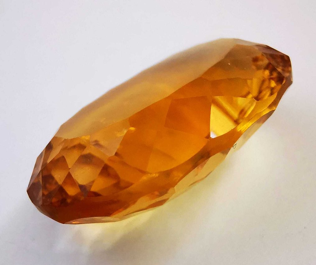 No Reserve Price Citrine  - 29.22 ct - Antwerp Laboratory for Gemstone Testing (ALGT) - Intense Orangy Yellow #2.1