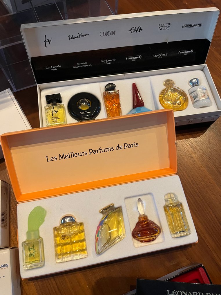 Collezione di merchandising brandizzato - Mini bottiglie di profumo #1.0