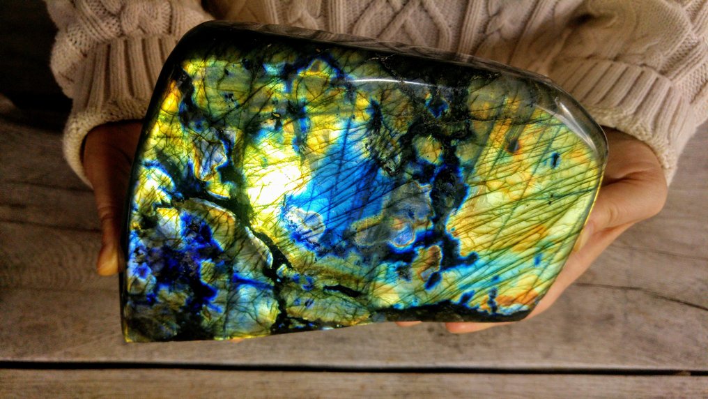 Labradorite Freeform - Green Golden Turquoise rare colours - Height: 20 cm - Width: 15 cm- 3218 g #2.1