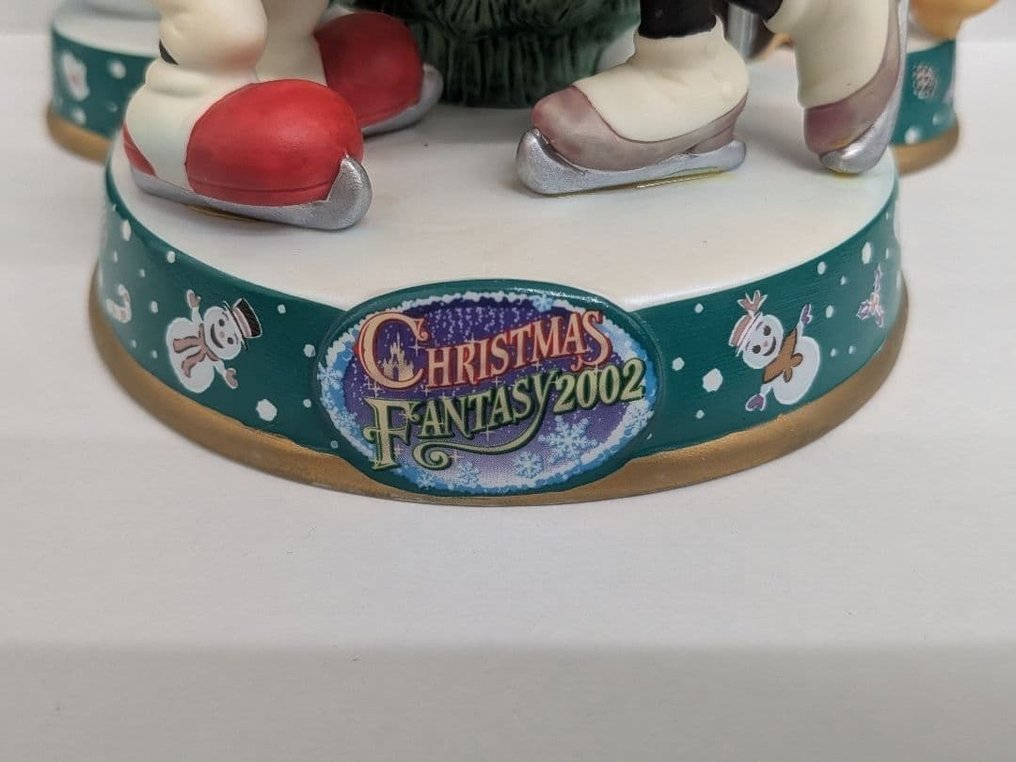 Disney - Figurine - Disney Christmas Fantasy 2002 Figurine — Mickey & Friends - Resin #2.1