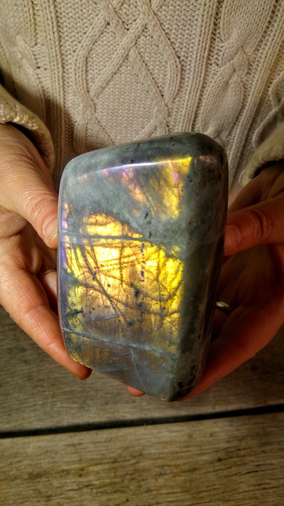 Labradorite - rare Pink + Gold colour chameleon Freeform - Height: 12 cm - Width: 8 cm- 760 g #2.1
