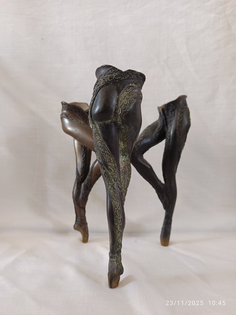 venturi - Chamberstick - Bronze #1.0