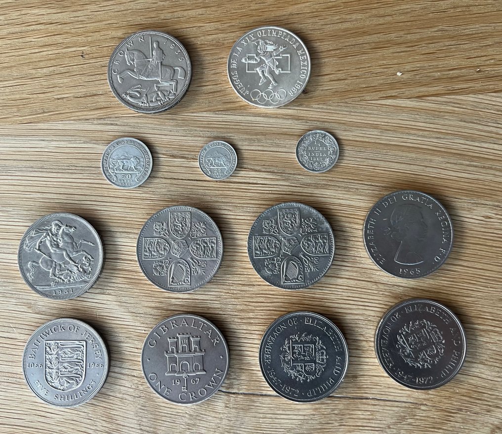 World. Lot of 13 munten  (No Reserve Price) #1.0