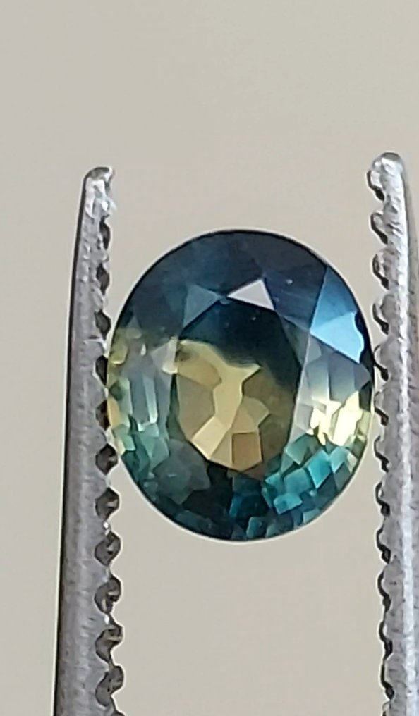 Sapphire  - 1.15 ct - Antwerp Laboratory for Gemstone Testing (ALGT) - Color Zoning #1.0