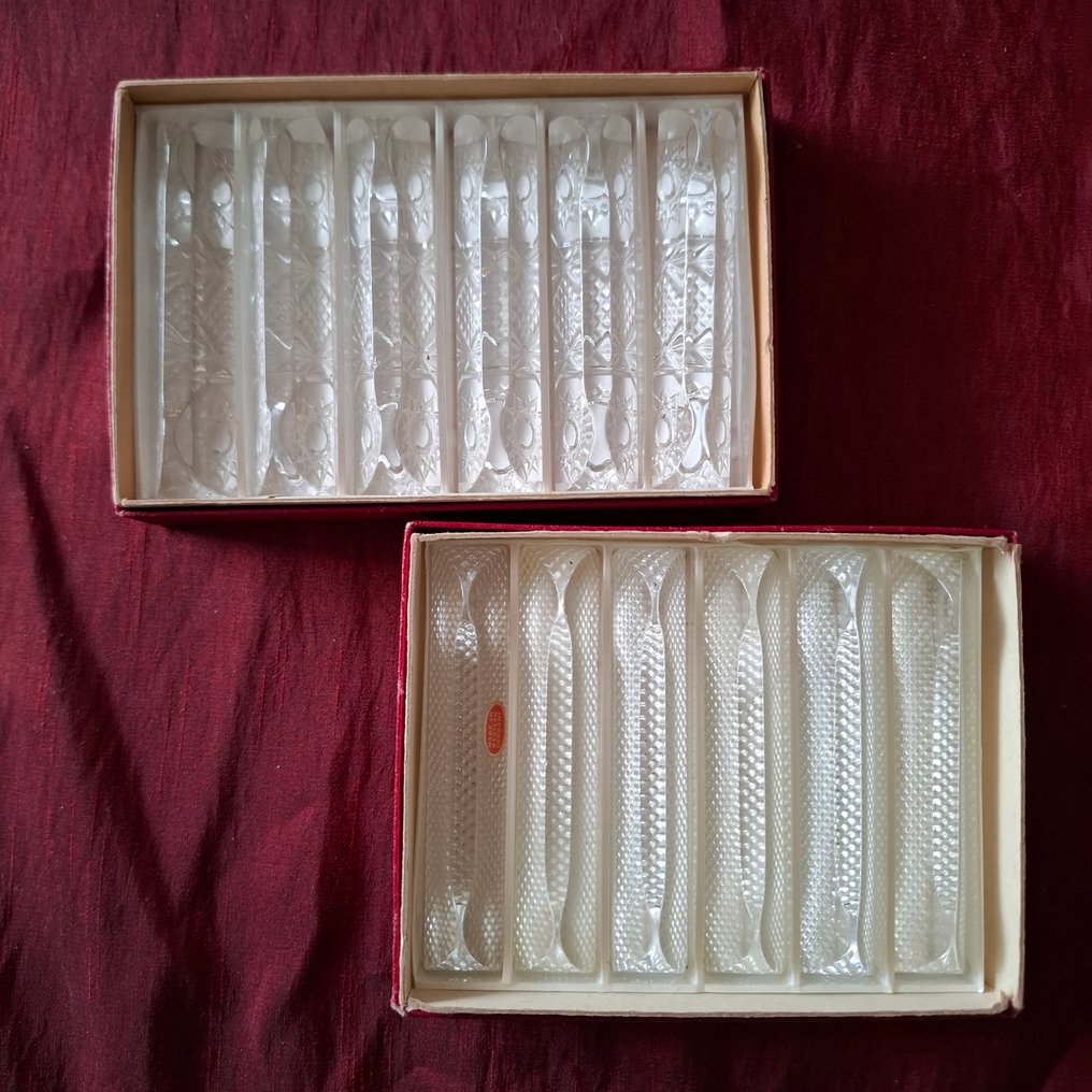 Posacuchillo (12) - Cristal #1.0