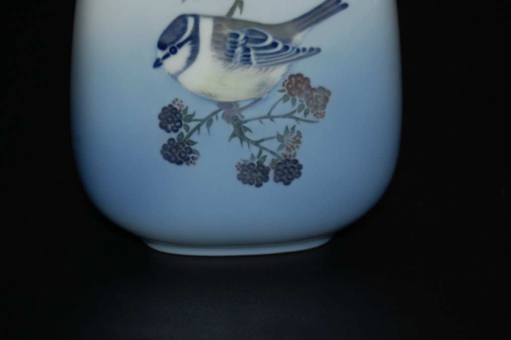 Royal Copenhagen - Motiv Meise - Βάζο  - Πορσελάνη - H. 14cm #4.3