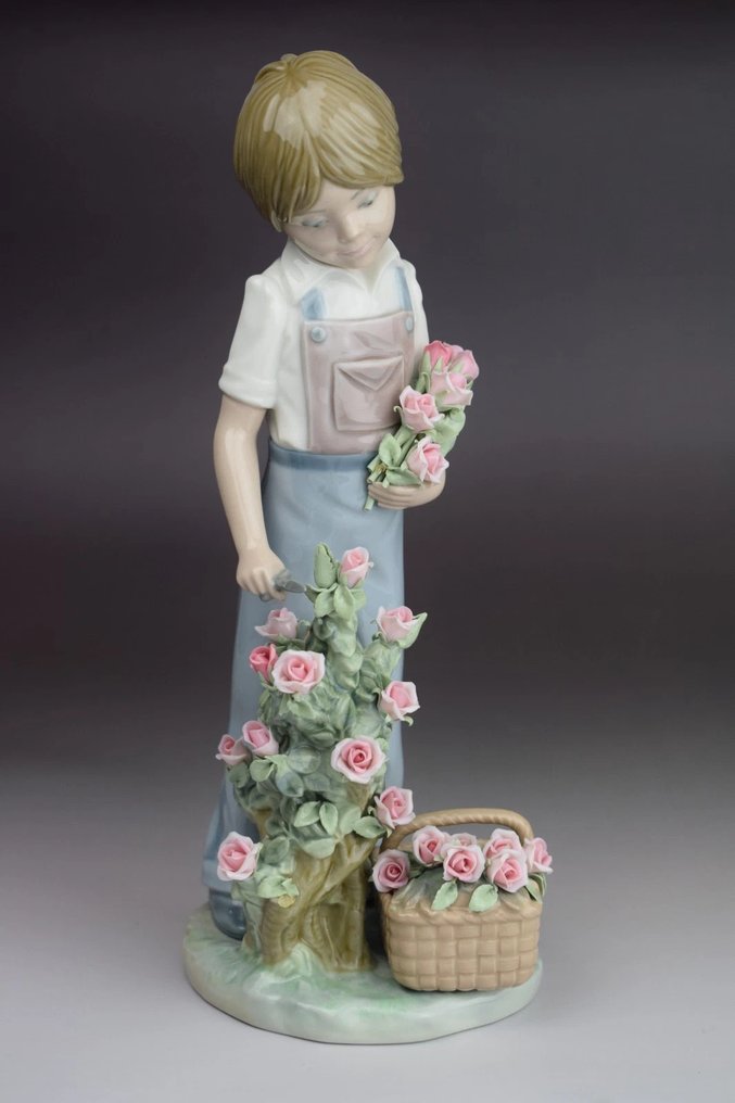 Lladró - Αγαλματίδιο - Roses for my Mum 5088 - Πορσελάνη #1.0