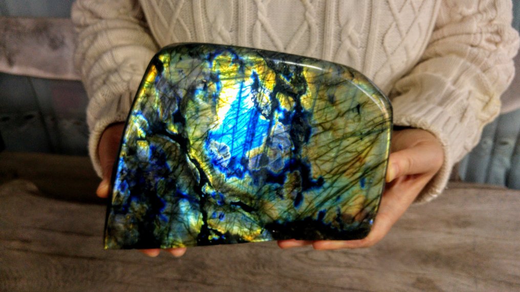 Labradorite Freeform - Green Golden Turquoise rare colours - Height: 20 cm - Width: 15 cm- 3218 g #1.0