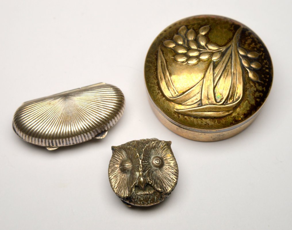 Collezione a tema - 800 argento - 64,9 g - Lotto di 3 scatoline miniature - stile Art nouveau, design civetta #1.0