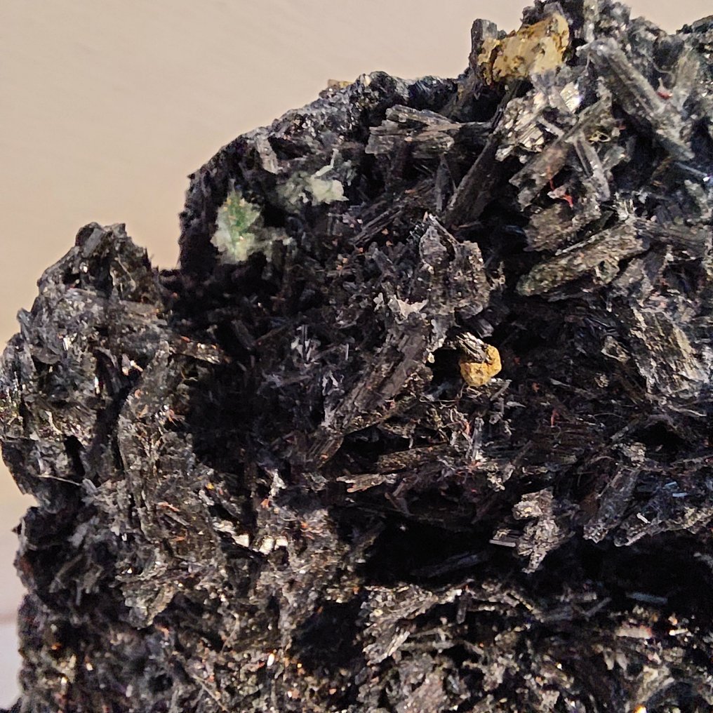 Glaucophane Crystals on matrix - Height: 13 cm - Width: 9 cm- 381 g - (1) #2.1