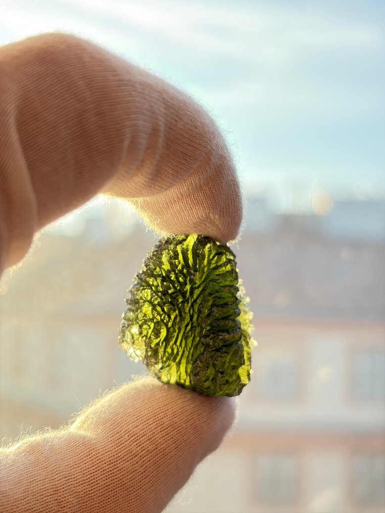 Moldavite Tectite - Altezza: 33 mm - Larghezza: 25 mm- 17 g - (1) #2.1