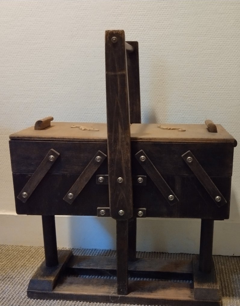 Κουτί ραπτικής - Ξύλο #1.0