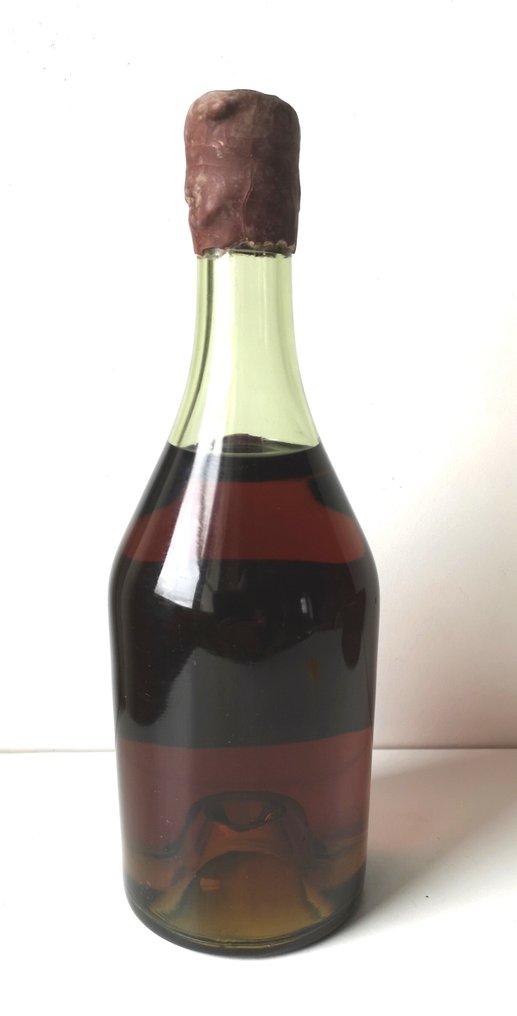 "Vignoble de la Pradelle" 1918 Peuchet & Cie - Grande Champagne millésime  - b. 1950s - n/a (70cl) #1.0