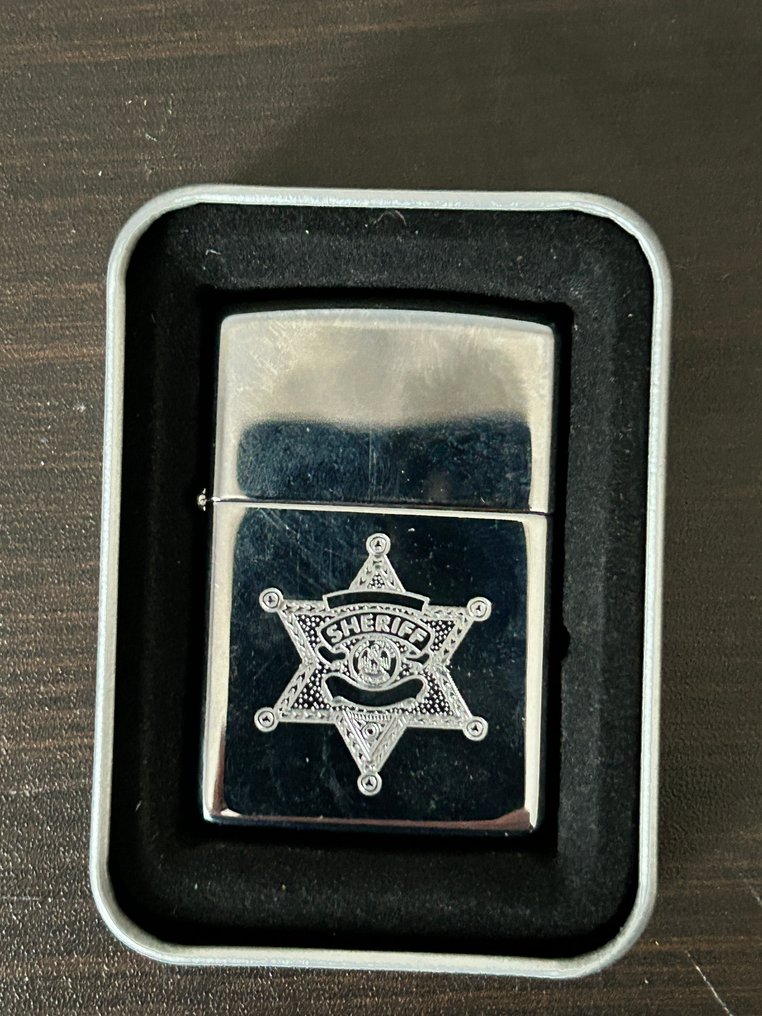 Zippo - L10-Sherrif star - Sem preço de reserva - Isqueiro - Aço #1.0