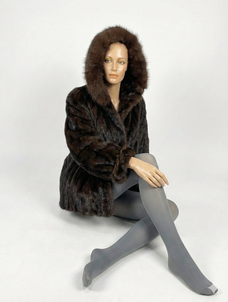 Artisan Furrier - Pelzmantel #2.1