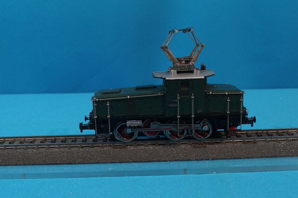 Märklin H0轨 - CE 800 - 电力机车 (1) - E Loc Br E 63 - DB #1.0