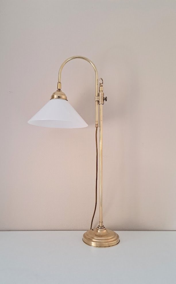 In Hoogte Verstelbare Bureaulamp - hoog 76 cm! - Table lamp - Brass, opaline glass #1.0